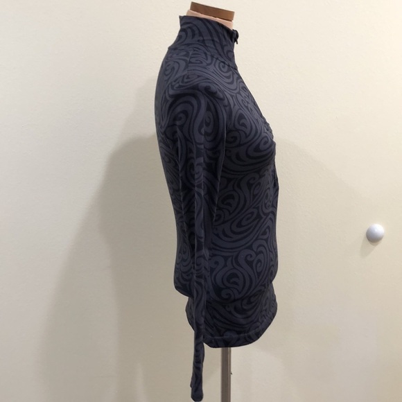 Athleta Half Zip Pullover Size XXS Black Gray Swirl Print - Picture 3 of 9